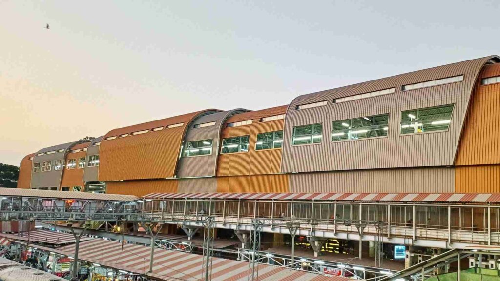 Pune Railway Station Metro Station Near Platform Number 6